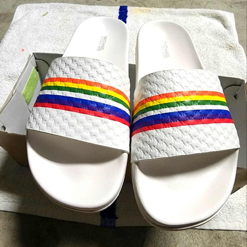MICHAEL Michael Kors Women's White Gilmore Slides Pool Shoes slippers sandals - Picture 1 of 6